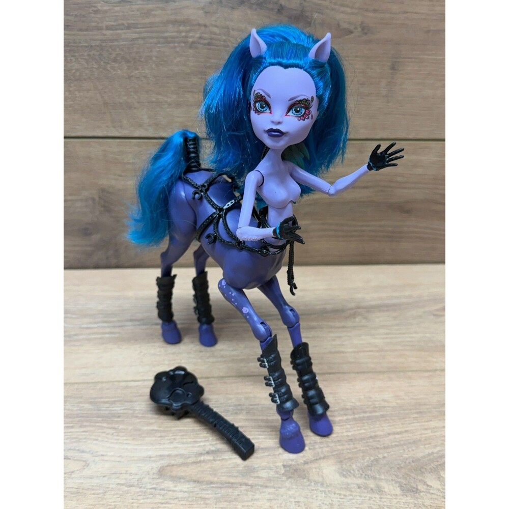 Monster High Avea Trotter Freaky Fusion Centaur Doll 2014 (Incomplete)
